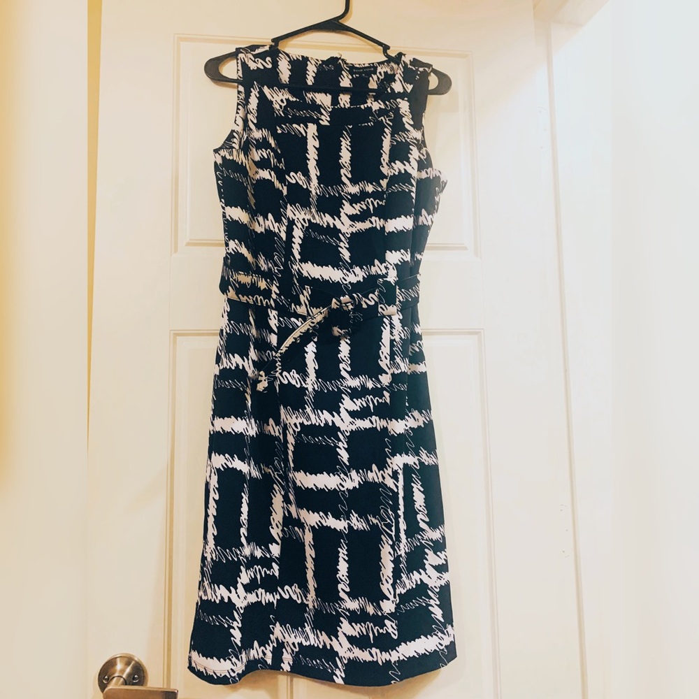 VOIR VOIR Black & White Belted Dress